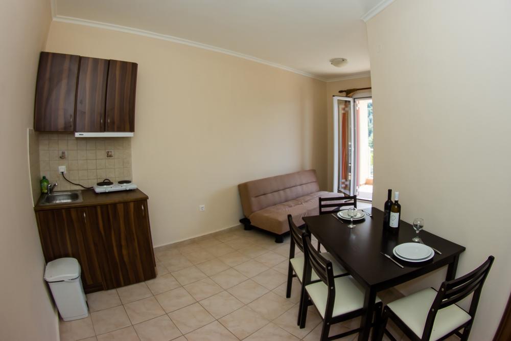 Filoxenia Apartment Yénion Екстериор снимка